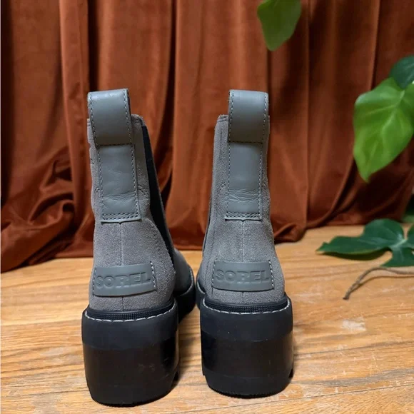 Sorel Gray Suede Chelsea Lug Ankle Boots with Black Elastic - Picture 3 of 4